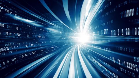 Visualisierung eines digitalen Datenflusses mit Einsen und Nullen auf blauem Hintergrund.